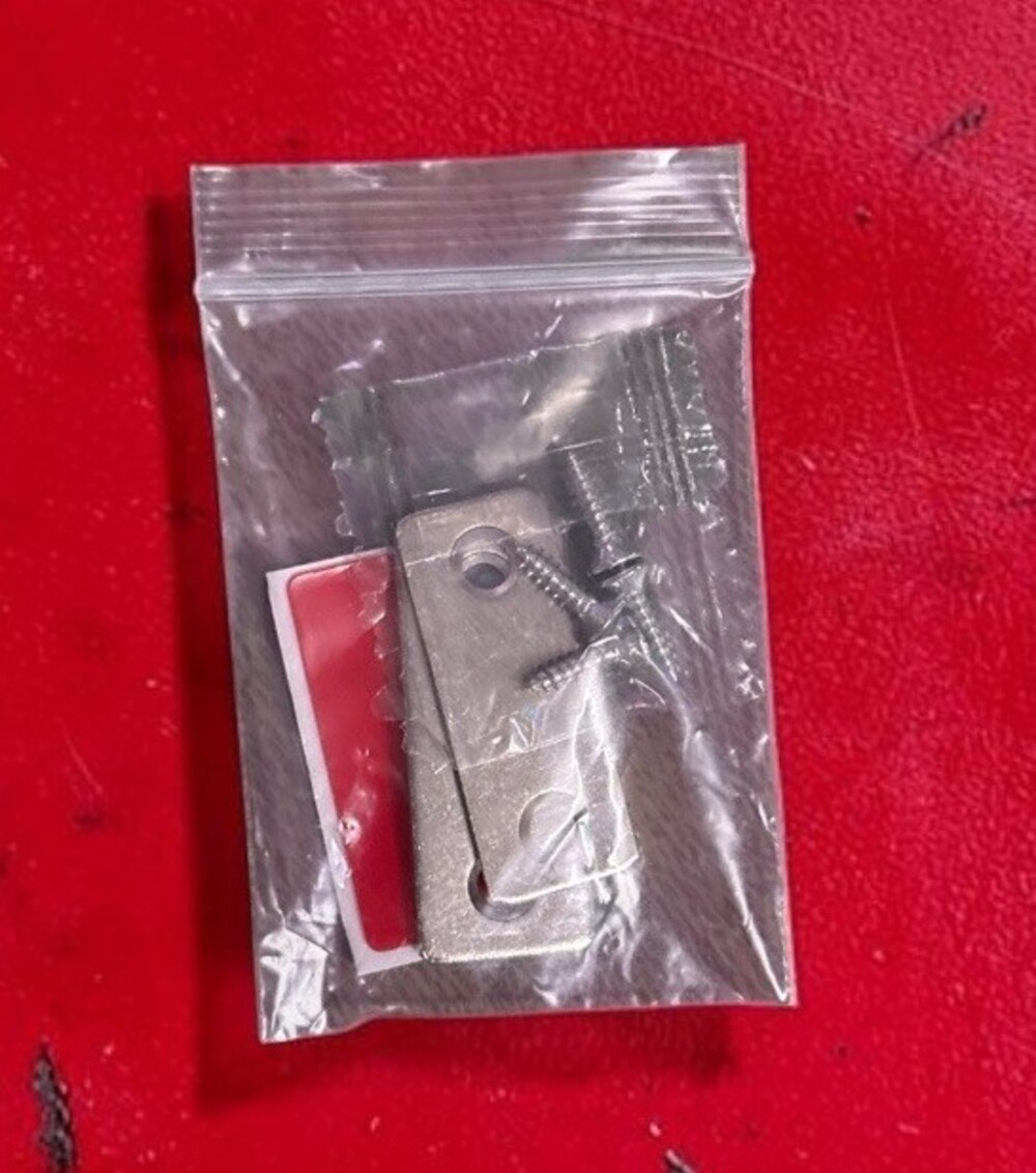 4 Sets Of Magnetic Cabinet Catch And Latch Set